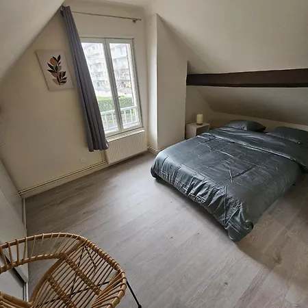 Appartement A Evreux A 10 Minutes De La Gare Et De La Cathedrale Exterior photo