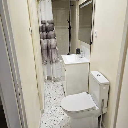 Appartement A Evreux A 10 Minutes De La Gare Et De La Cathedrale Room photo