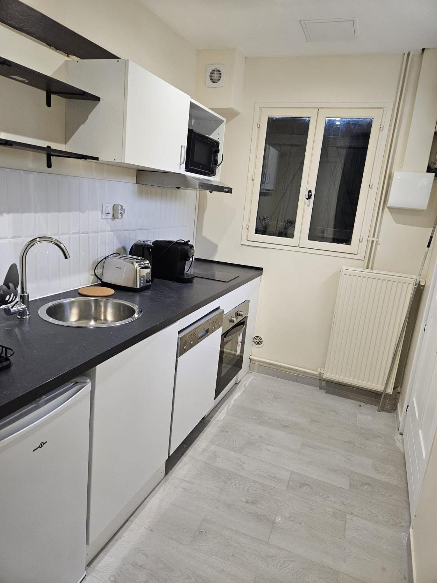 Apartment A A 10 Minutes De La Gare Et De La Cathedrale Evreux